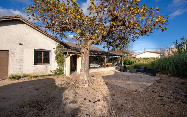 Maison à vendre    4 pièces • 88 m2 Saint-Martin-Belle-Roche