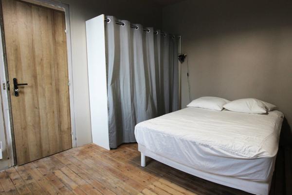 UNE MAISON MEUBLÉE EN COLOCATION, A PROXIMITÉ DE L'HYPER CENTRE. -