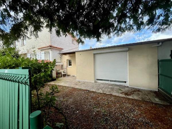 Immeuble à vendre |  Royan |  11 pièces | 399,8 m²