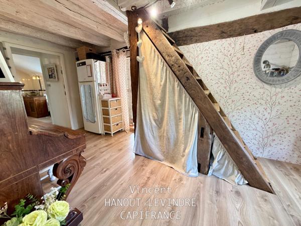 EXCLUSIVITE – PROPRIÉTÉ HISTORIQUE DE 1840 ENTIÈREMENT RÉNOVÉE – CADRE EXCEPTIONNEL À SOULAIRE ET BOURG (49)