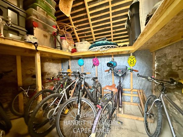 EXCLUSIVITE – PROPRIÉTÉ HISTORIQUE DE 1840 ENTIÈREMENT RÉNOVÉE – CADRE EXCEPTIONNEL À SOULAIRE ET BOURG (49)