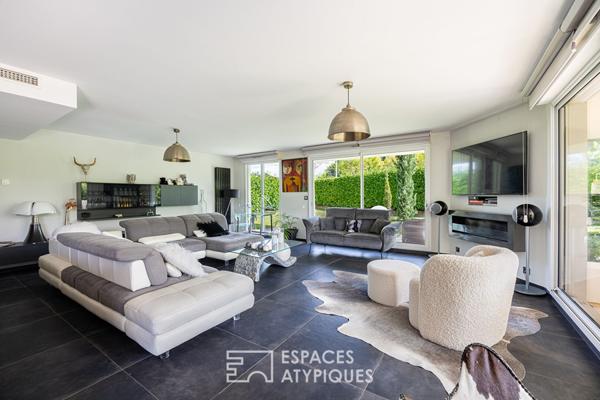 Rez-de-jardin dans une résidence cossue et prisée avec tennis et piscine