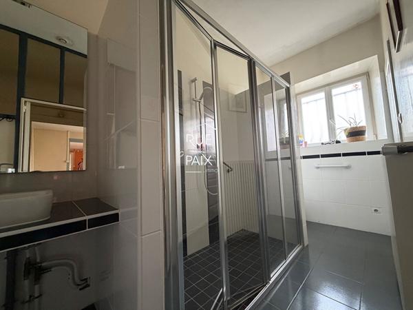 79400 SAINT MAIXENT L ECOLE Maison de plain-pied de 163 m² ? Double habitation ? Terrain de 1 300 m²