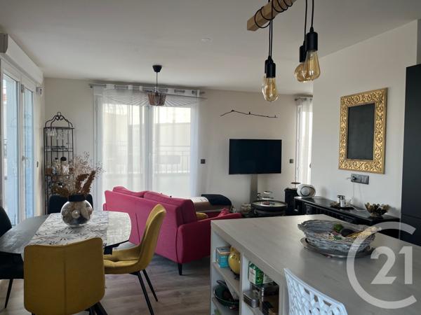 Appartement F4 à vendre  4 pièces - 77,63 m2 LE BLANC MESNIL - 93
