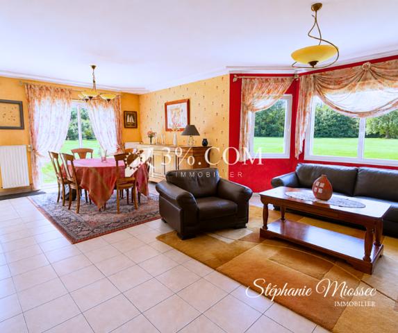 Maison
                                                                                                                                                                                                                                                                                                                        4 pièce(s)                                                                                                                                                                                                          3 chambre(s)                                                                                                                                                                                                          129.04  m²