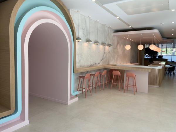 Clichy, bureaux rénovés avec vue sur la Seine et nombreux services dans un immeuble de standing