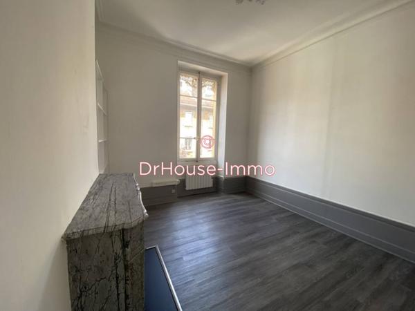 Bureau à louer 4 pièces de 84 m²