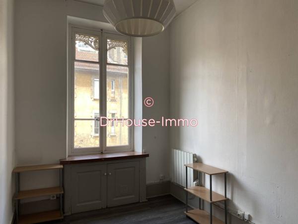 Bureau à louer 4 pièces de 84 m²