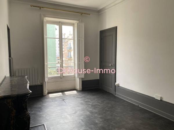 Bureau à louer 4 pièces de 84 m²