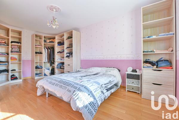 Maison à vendre 7 pièces 203 m² Saint-Just-le-Martel