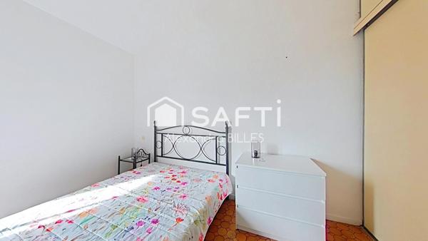 Appartement 3 pièces : 1 chambre + 1 cabine + meazzanine.