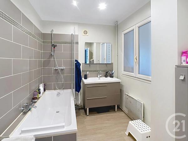 Maison à vendre  5 pièces - 101,53 m 2   GISORS  - 27