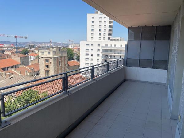 Appartement avec terrasse et parking