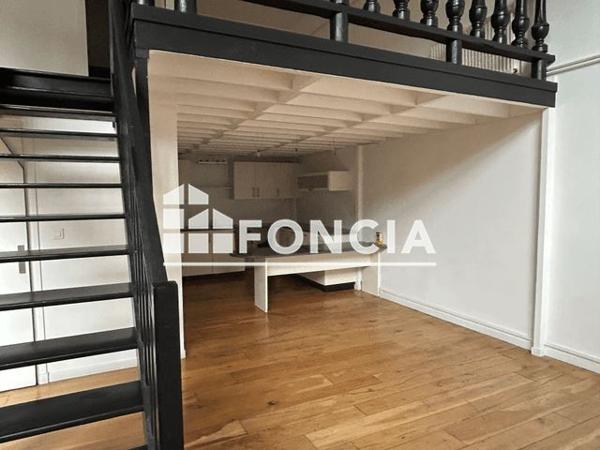 Location Appartement 3 pièces 95.45 m² - 24 RUE DE CANTELEU Lille 59000