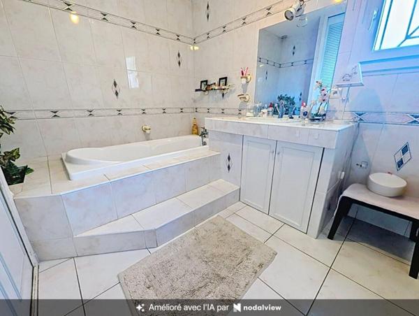 Maison Le Taillan Medoc 7 pièce(s) 199 m2
