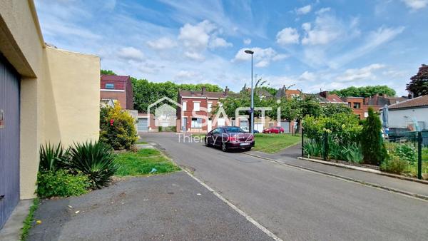 Maison spacieuse de 105m², rénovée, avec véranda, jardin et garage, au cœur d’un secteur calme et très recherché.
