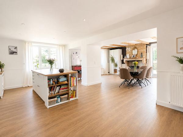 Maison à louer de 178m2, 4 chambres, terrain et dépendances