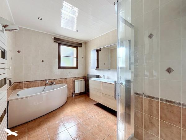 Maison à vendre 359 000 € Bourges 5 p 143 m² DPE C