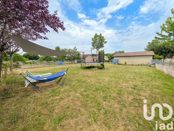 Maison traditionnelle 5 pièces de 99 m² à Civaux (86320)