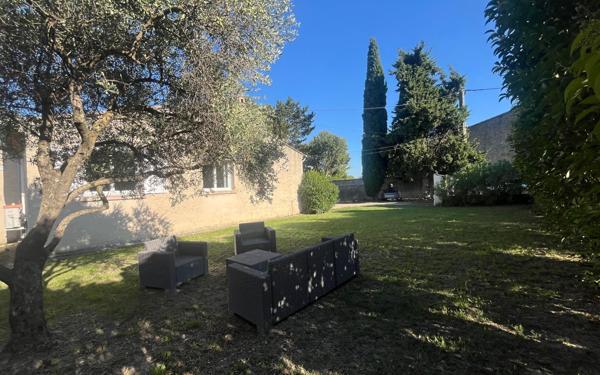 Maison à vendre    3 pièces • 90,13 m2 Saint-Saturnin-lès-Avignon