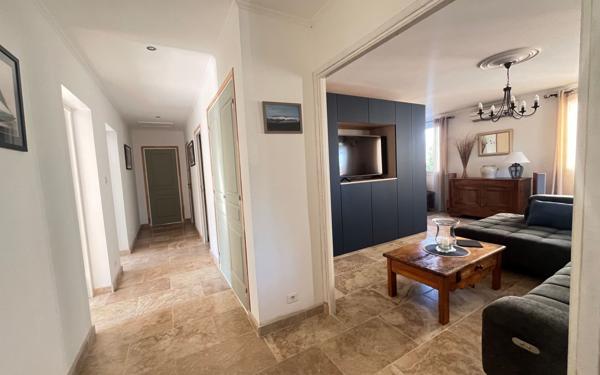 Maison à vendre    3 pièces • 90,13 m2 Saint-Saturnin-lès-Avignon