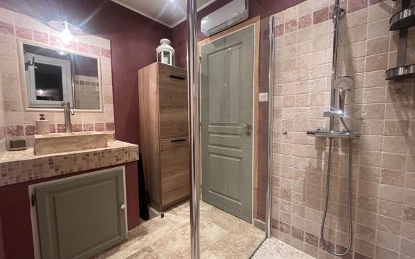 Maison à vendre    3 pièces • 90,13 m2 Saint-Saturnin-lès-Avignon