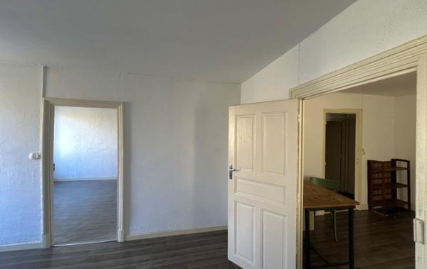 Vente Appartement P3 + 100 m2 combles aménageables à rénover Aubenas   