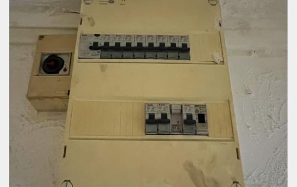 Vente Appartement P3 + 100 m2 combles aménageables à rénover Aubenas   