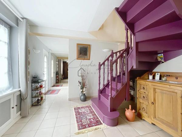 Maison familiale 3chambres, garage et 897 m² de terrain