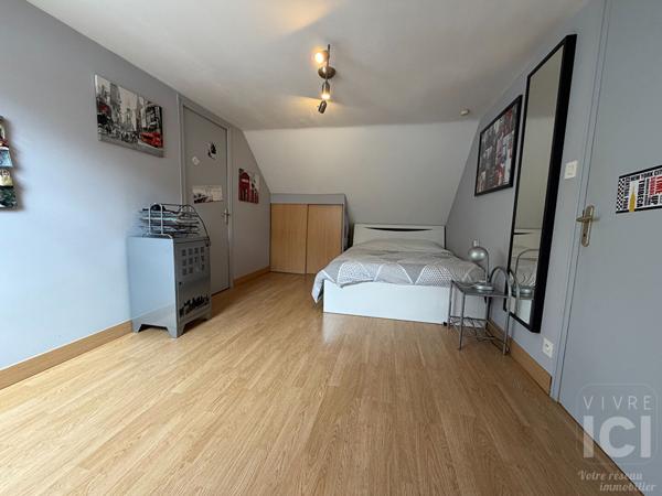Longère en pierre de 153 M² habitable avec piscine- 4chambres parcelle 506 M²