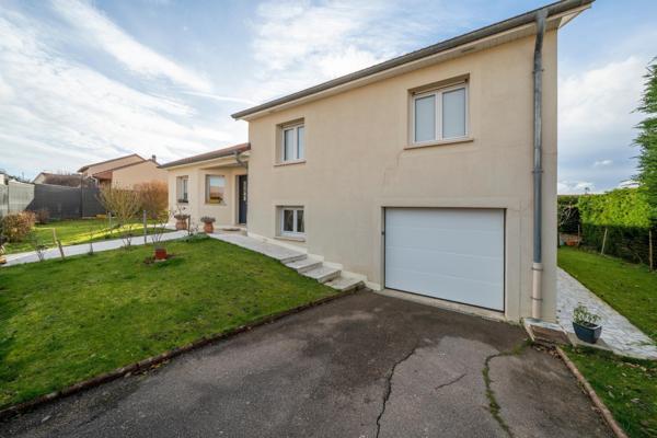 Magnifique maison, 4 chambres avec sous-sol