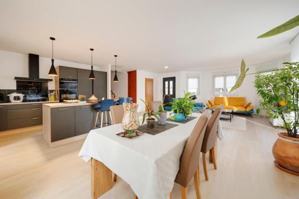 Magnifique maison, 4 chambres avec sous-sol