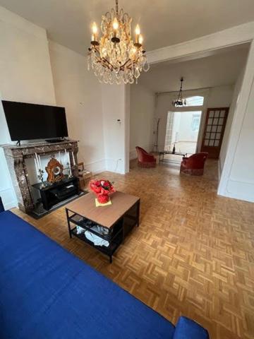 jolie maison de ville , 3 chambres + studio  , 139 m2 habitables