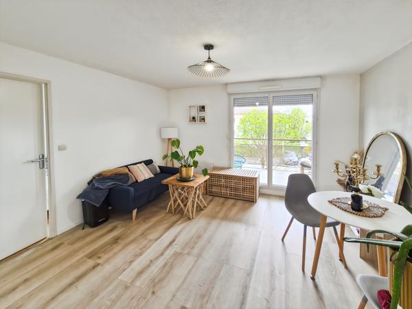 Auch (32000) Appartement T2 meublé avec balcon et place de parking – Auch