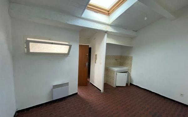 Appartement à louer    1 pièce • 17,66 m2 Ollioules