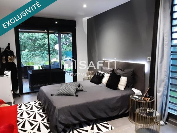 VILLA  T4 + BUREAU AVEC PISCINE