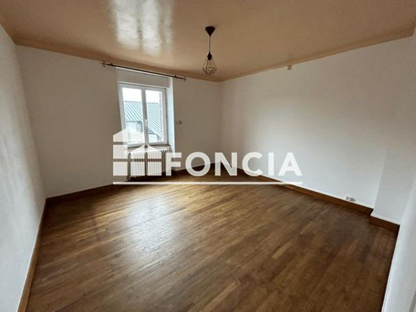 Location Maison 5 pièces 80 m² - 2 LA PEHOLLIERE Baguer Morvan 35120