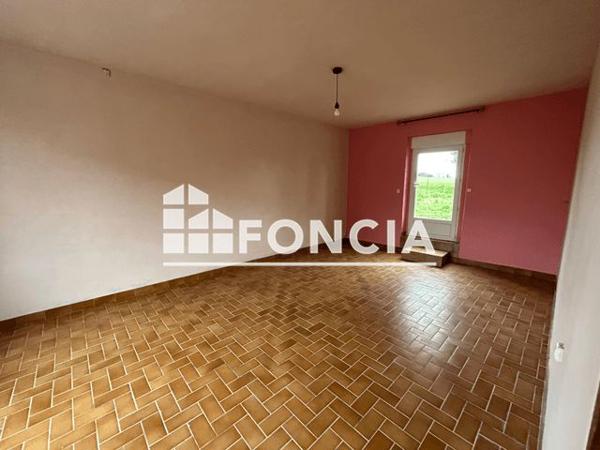 Location Maison 5 pièces 80 m² - 2 LA PEHOLLIERE Baguer Morvan 35120