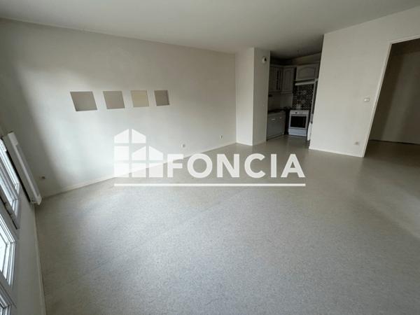 Location Appartement 2 pièces 46.82 m² - 19 - 21 RUE DES MAJOTS Amiens 80000