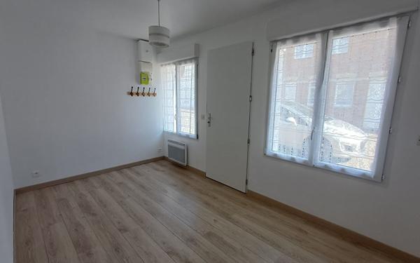 Maison à louer    3 pièces •  Hazebrouck