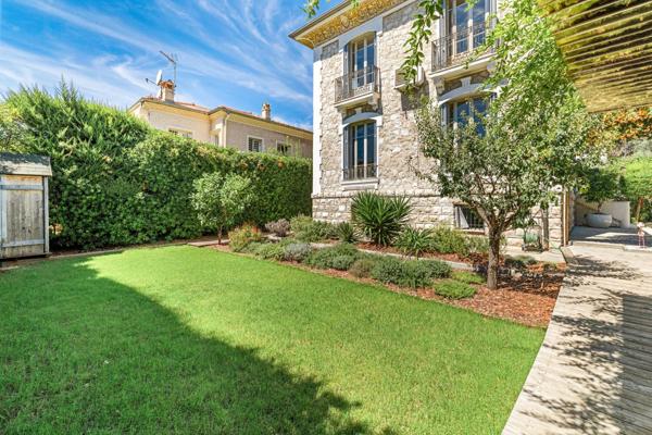 Vente Hôtel particulier Nice 7 Pièces 173 m²