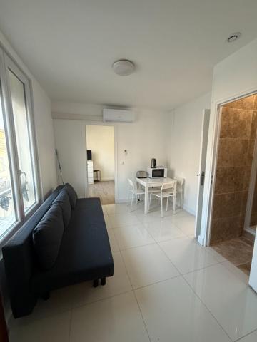 Appartement Aubervilliers 2 pièce(s) 25.77 m2