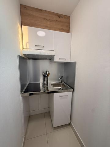 Appartement Aubervilliers 2 pièce(s) 25.77 m2