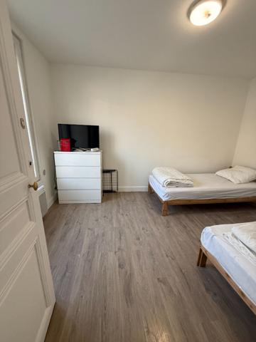 Appartement Aubervilliers 2 pièce(s) 25.77 m2