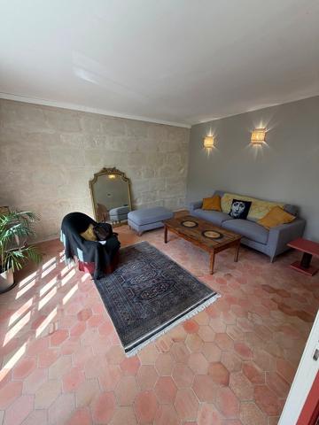 Maison T5 meublée de 106 m² avec garage, cellier et jardin — 3 chambres