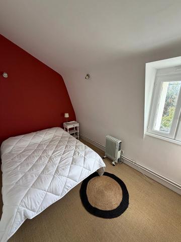 Maison T5 meublée de 106 m² avec garage, cellier et jardin — 3 chambres
