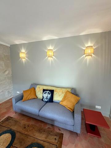 Maison T5 meublée de 106 m² avec garage, cellier et jardin — 3 chambres