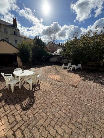 Maison T5 meublée de 106 m² avec garage, cellier et jardin — 3 chambres
