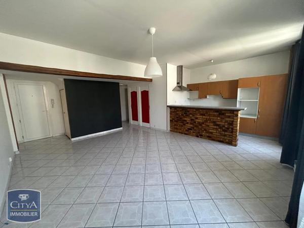 Appartement à louer 1 pièce 56.81m² Charleville-Mézières (08000)
