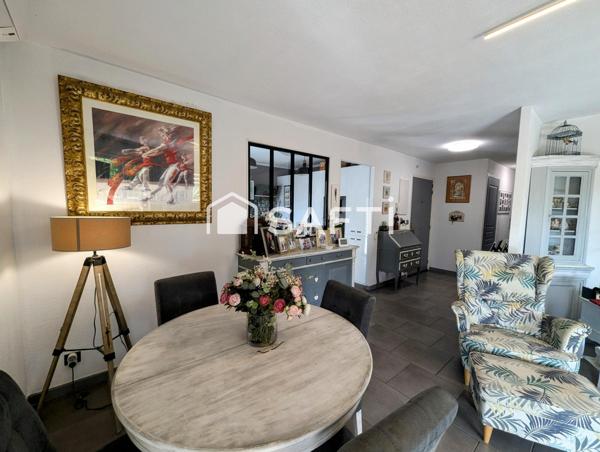 Nouveauté, bel appartement rénové situé au calme avec terrasse, jardin, cave, deux parking